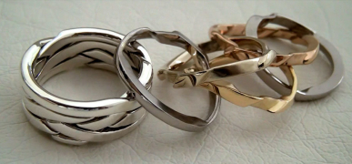 Интрига и тайна в каждом сегменте. Кольца-пазлы 