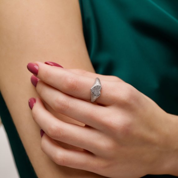 Серебряное кольцо "Сердце" - 1 Серебряное кольцо "Сердце" - 1