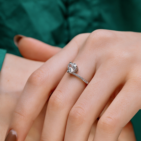 Срібна каблучка "Серце" - 2 Срібна каблучка "Серце" - 2