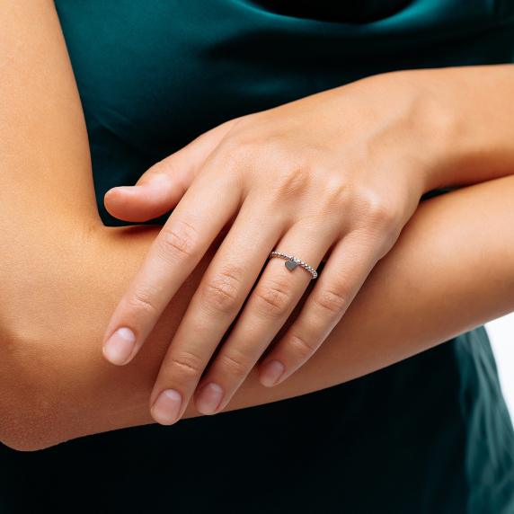 Серебряное кольцо "Сердце" - 5 Серебряное кольцо "Сердце" - 5